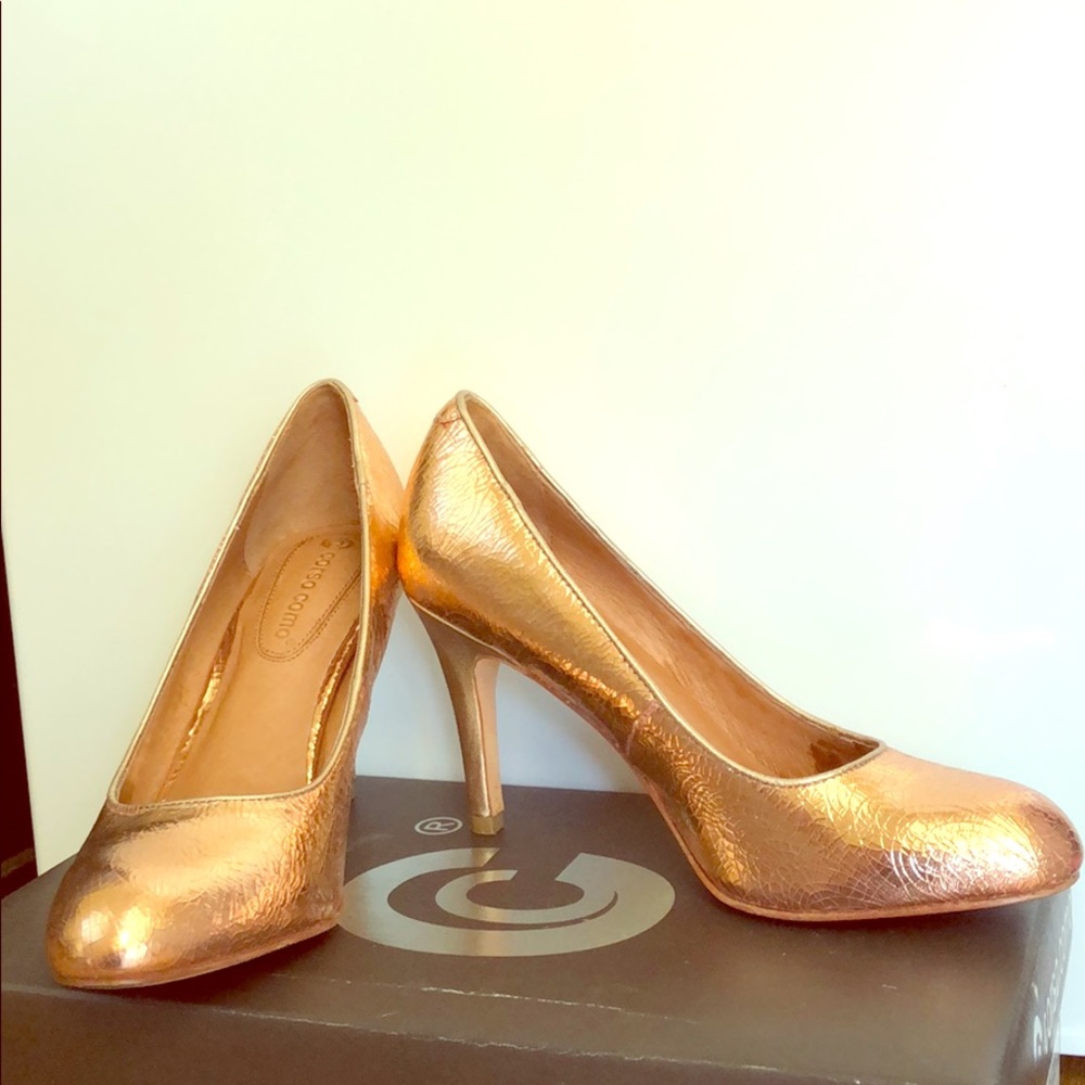 Rose gold pumps